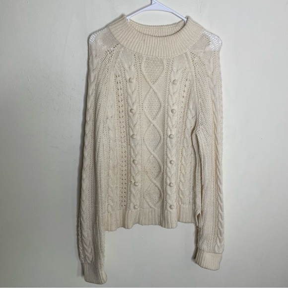 J. Crew Cream *Flawed* Lambswool Blend Chunky Crewneck Sweater Medium - Picture 1 of 10
